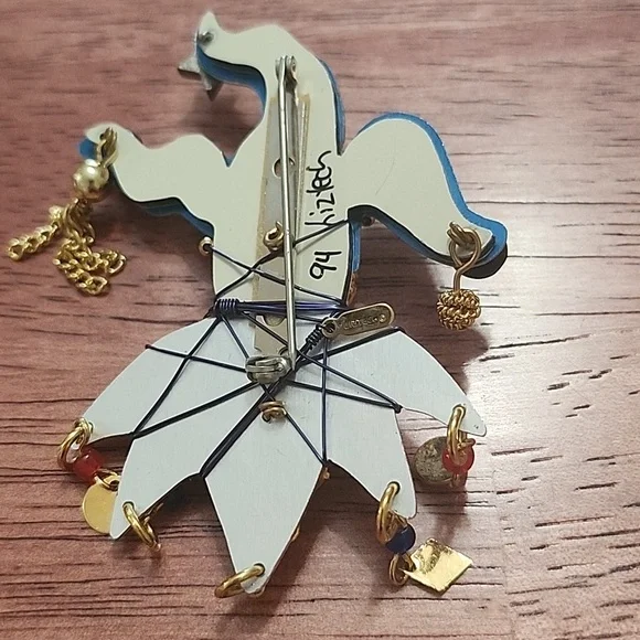 Vintage 1994 Liztech Jester Pin - Picture 2 of 2